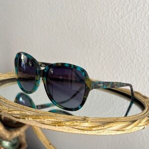 Women's Tortoise Shell Sunglasses